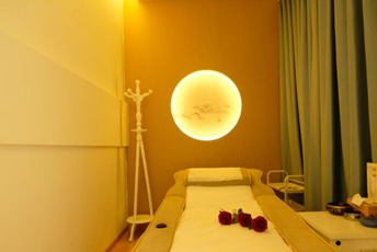 天津河西区日式指压的寂静美学：在按压中听见雪落的声音