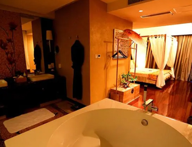 天津河西区养生会所的黄昏恋：当爱情遇上八十岁